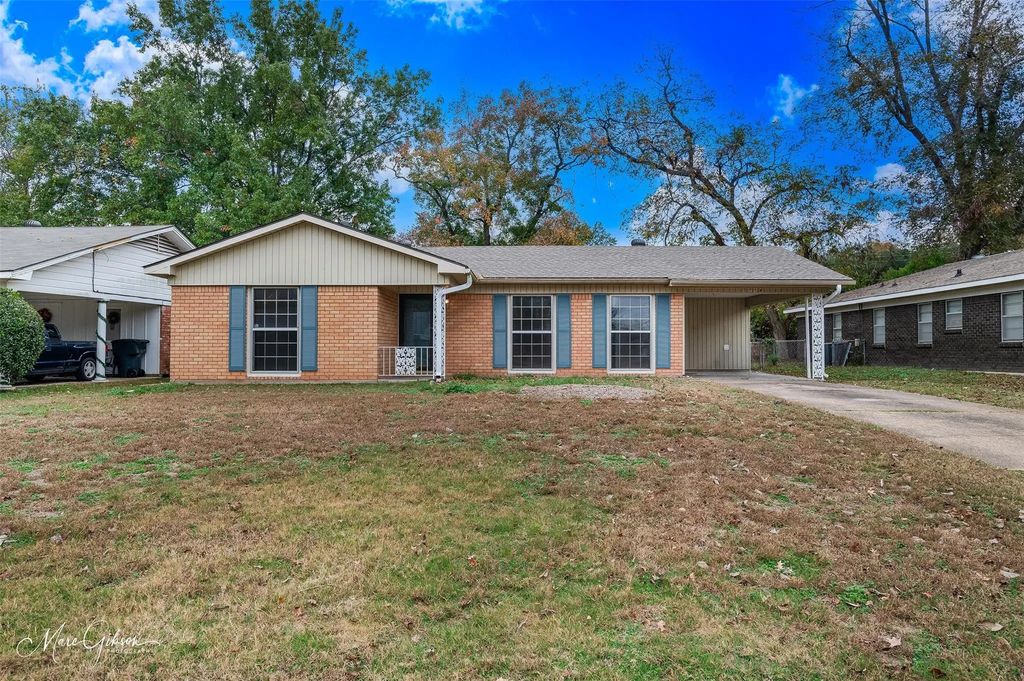 2714 Doles Place, Shreveport