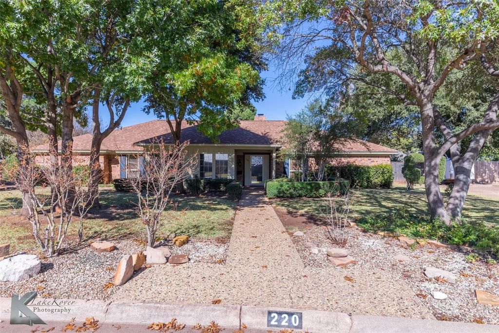 220 Hedges Road, Abilene
