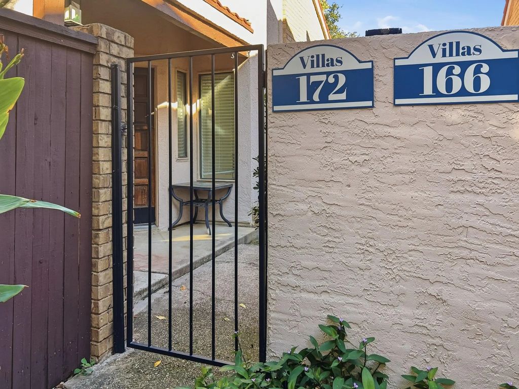 539 Ranch Trail 172, Irving