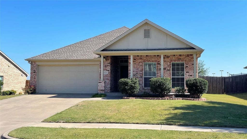 8203 Macgregor Drive, Arlington