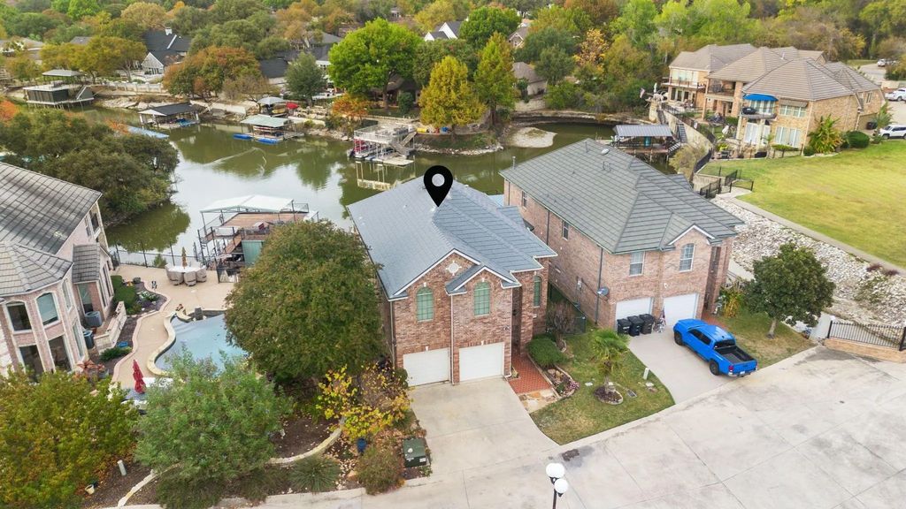8516 Sunset Cove Court, Fort Worth