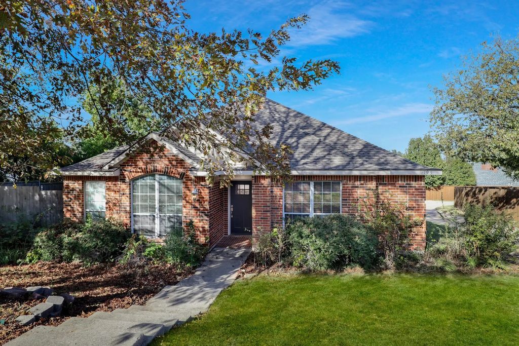 193 Jacob Crossing, Rockwall