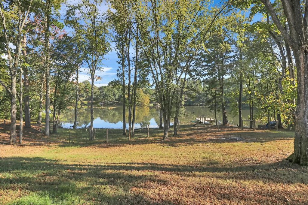 20491 State Highway 110, Troup