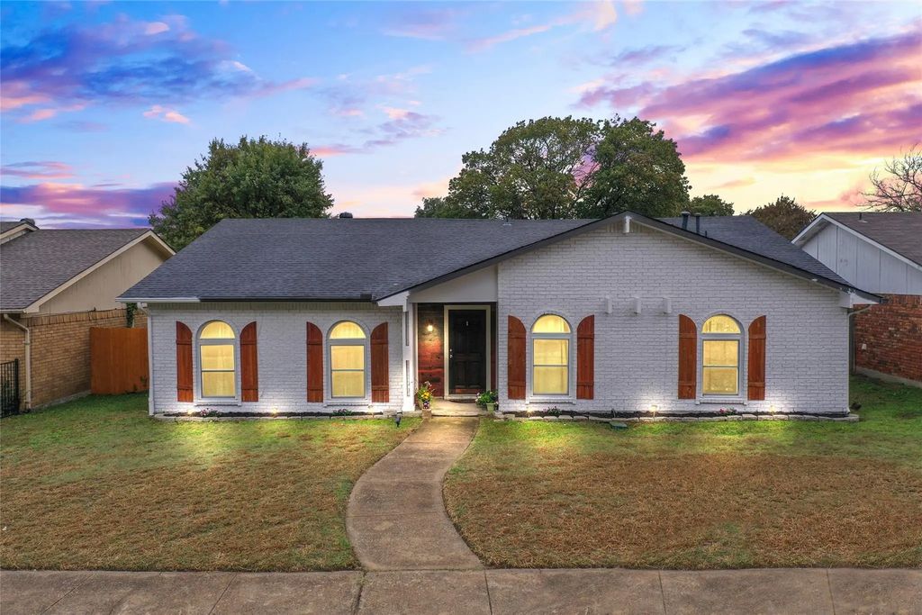 7306 Blackwillow Lane, Dallas