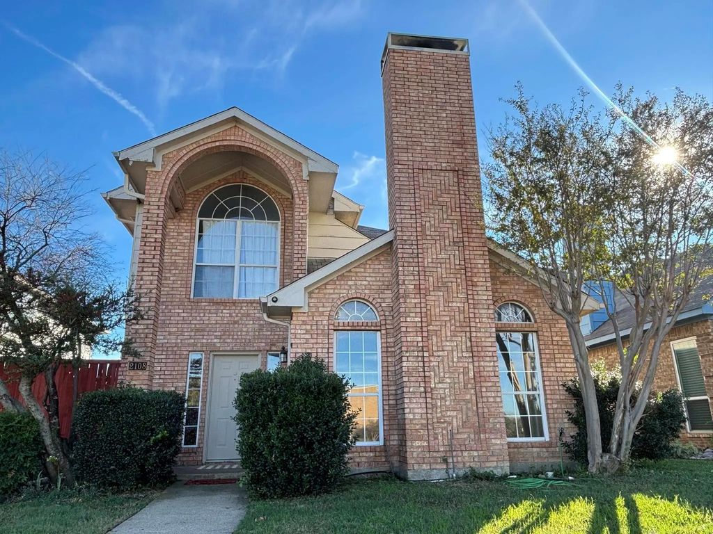 2108 Arbor Creek Drive, Carrollton