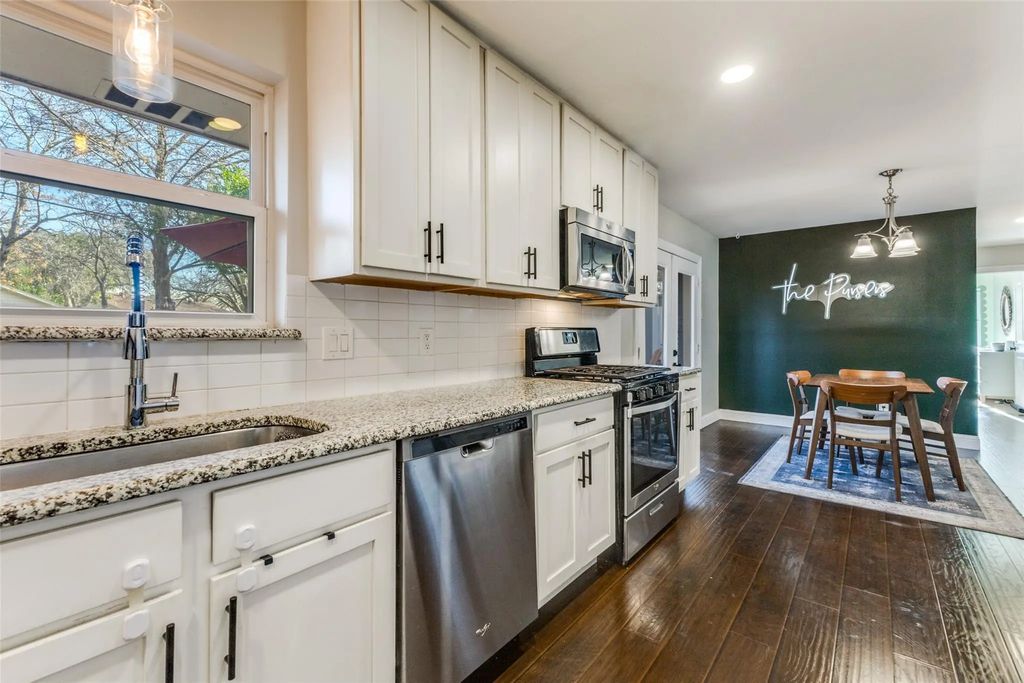 11147 Paddock Circle, Dallas