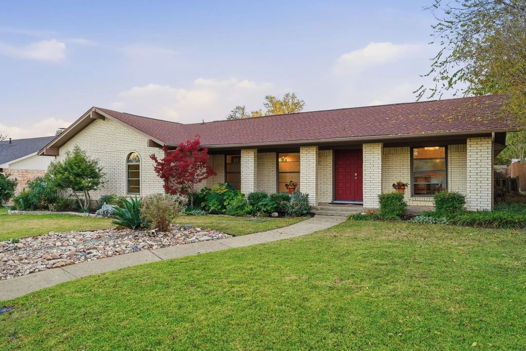 2712 S Cypress Circle, Plano