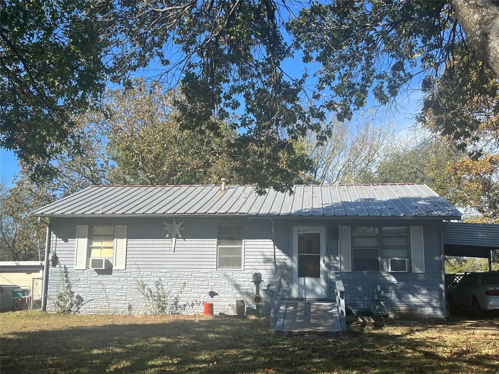 403 N Grand Avenue, Waxahachie