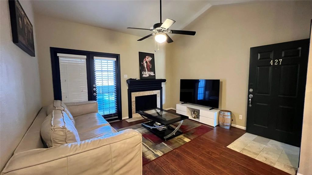 8601 Park Lane 427, Dallas