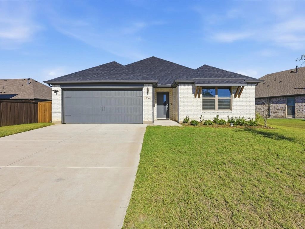 530 Chambers Way Drive, Red Oak