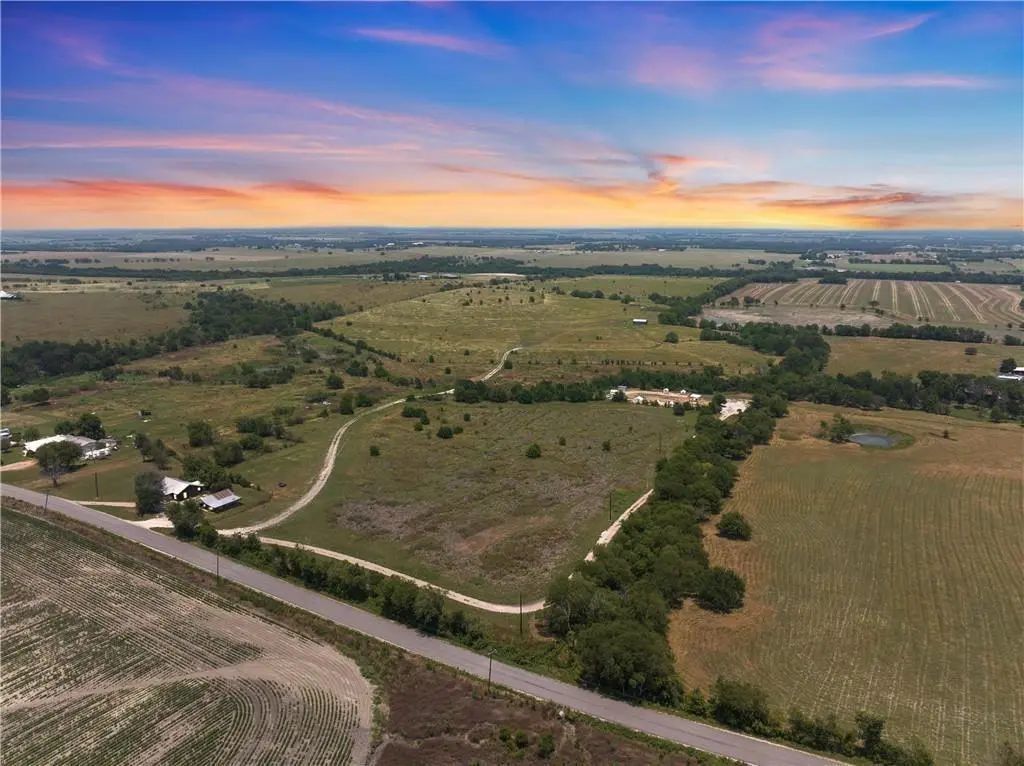 3911 Southwinds Drive, Lorena