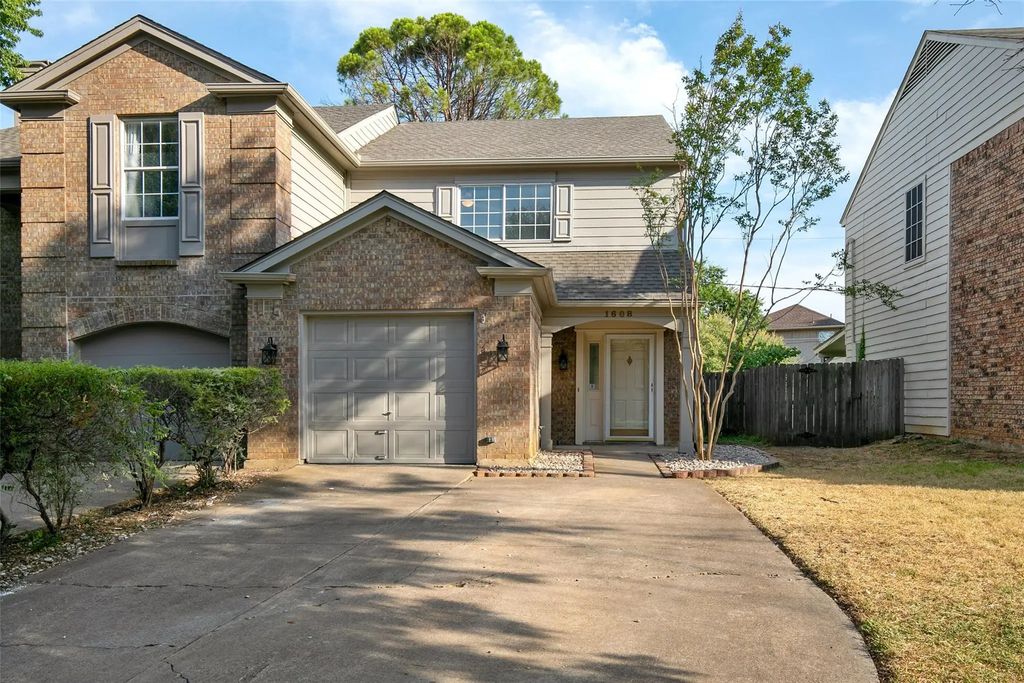 1608 Creek Bank Lane Q, Arlington