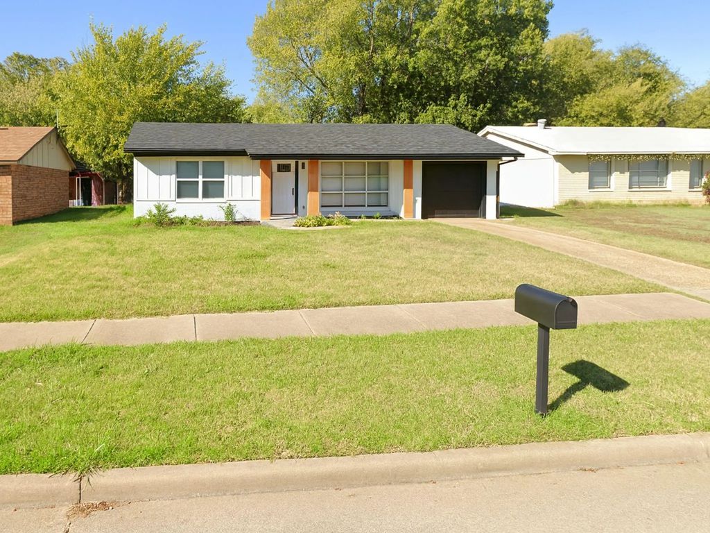 1722 Proctor Drive, Grand Prairie