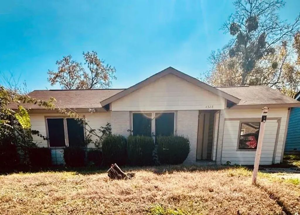 4328 Strong Avenue, Fort Worth