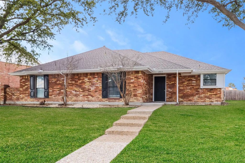 2517 Dove Creek Lane, Carrollton