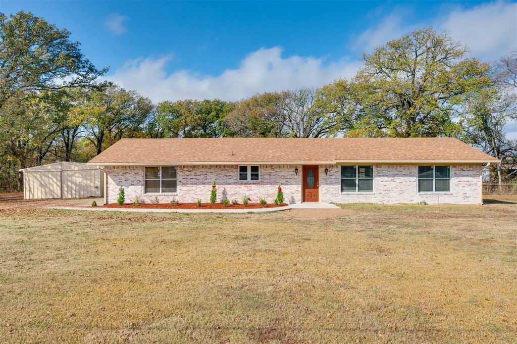 815 Clarksville Road, Bogata