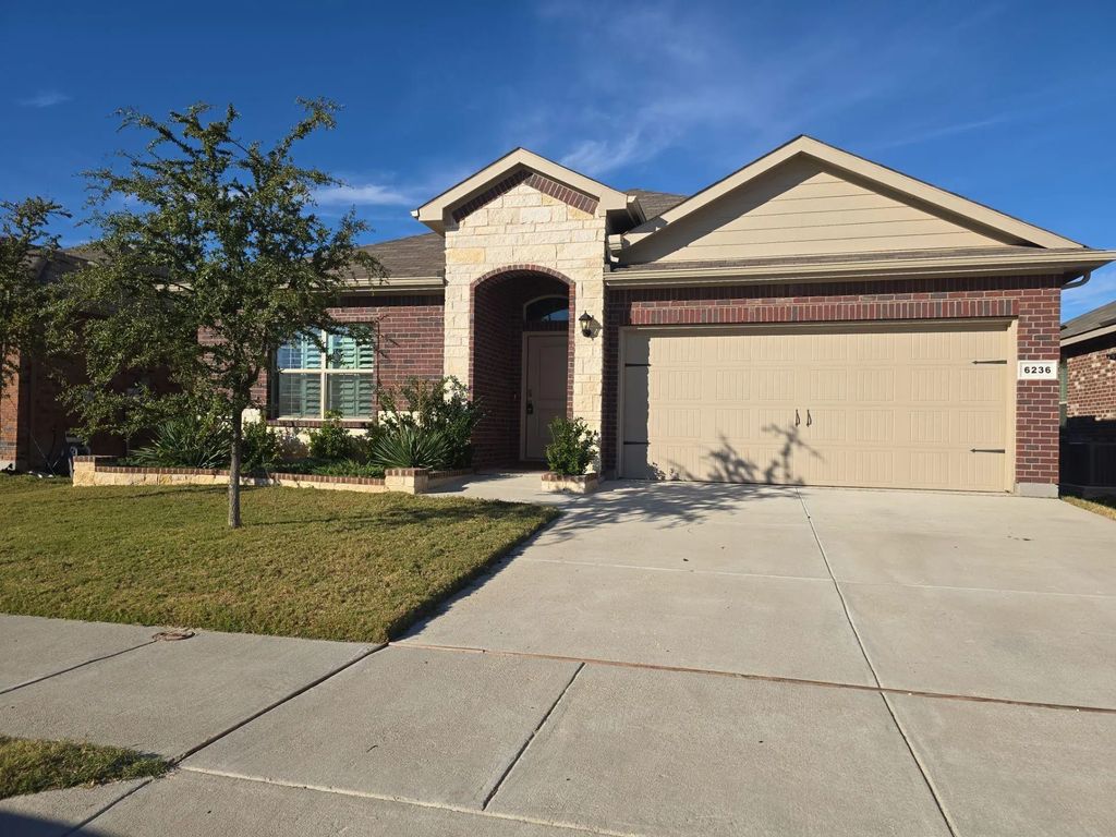6236 Blacksmith Avenue, Fort Worth
