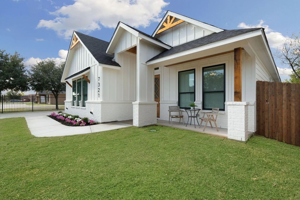 7321 Sam Cantey Road, Fort Worth