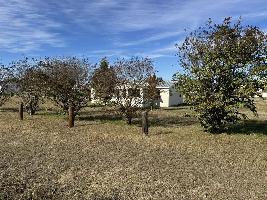 9160 Breezy Road, Krum