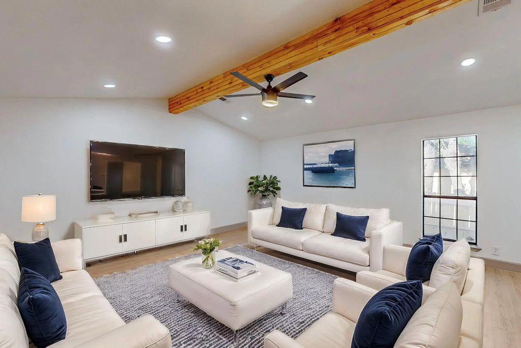 7437 Eccles Drive, Dallas