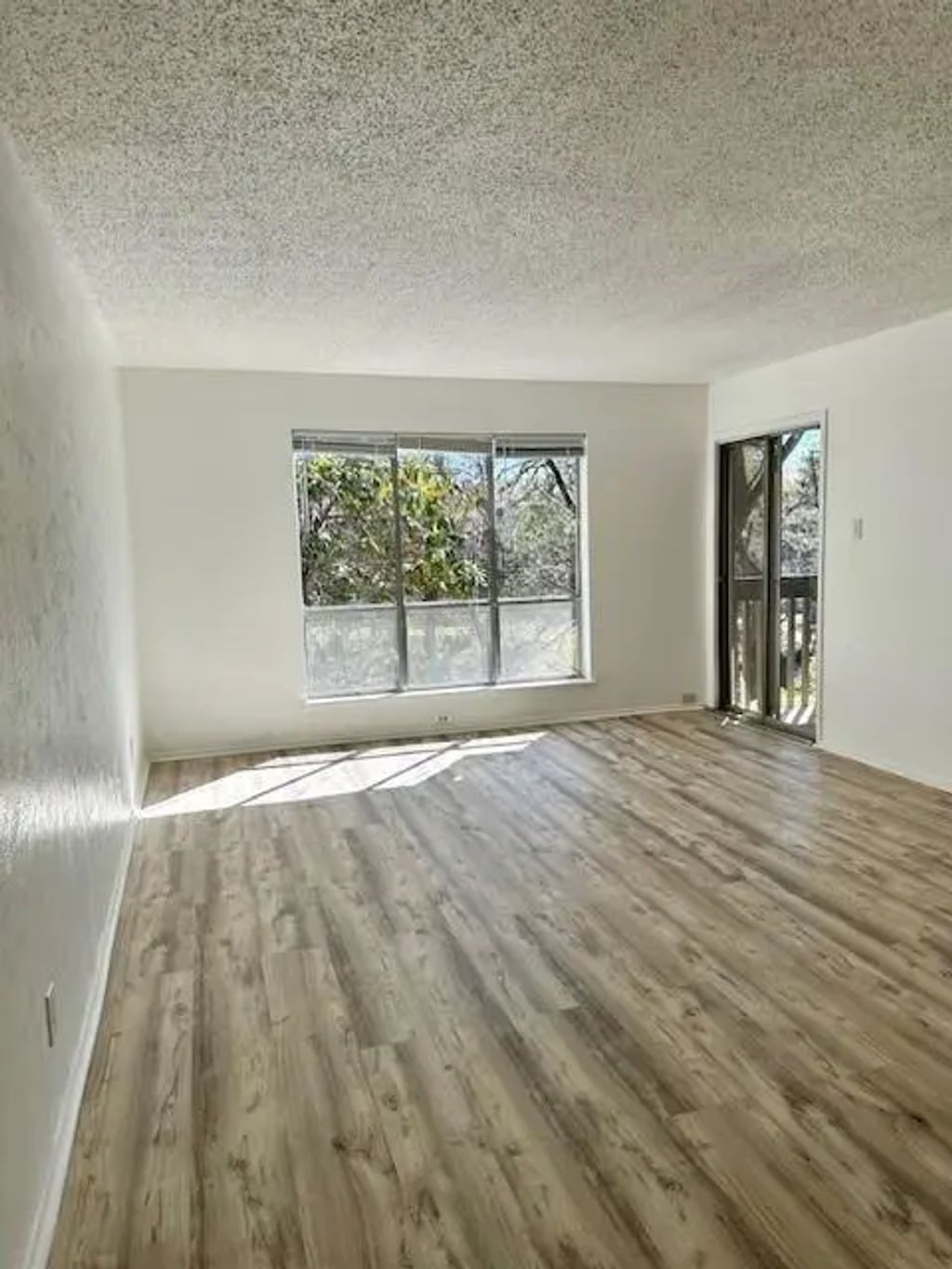 4837 Cedar Springs Road 205, Dallas