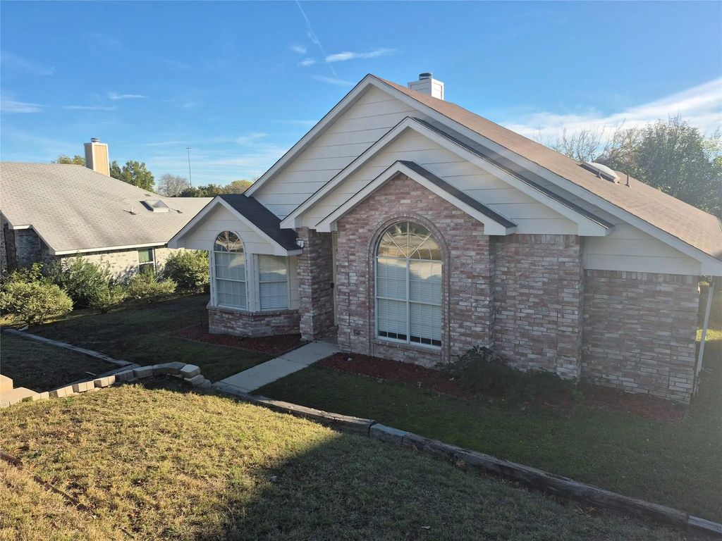 2305 Rockhill Road, McKinney