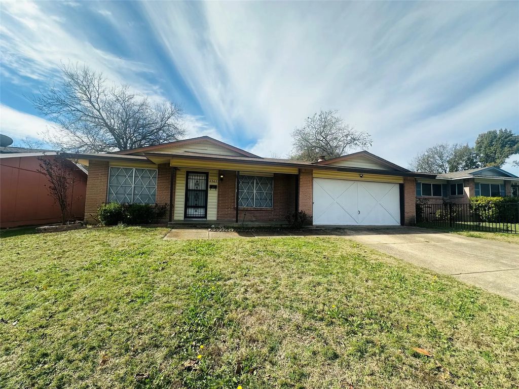 2567 Wood Valley Drive, Dallas