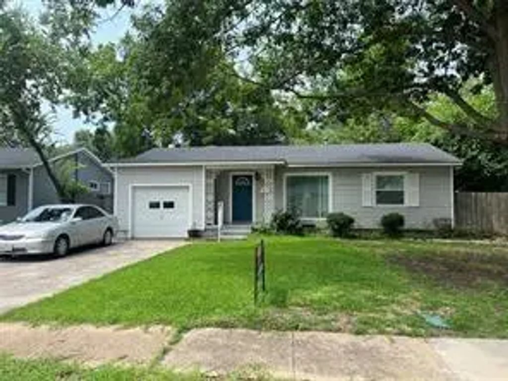 2211 Muret Street, Irving