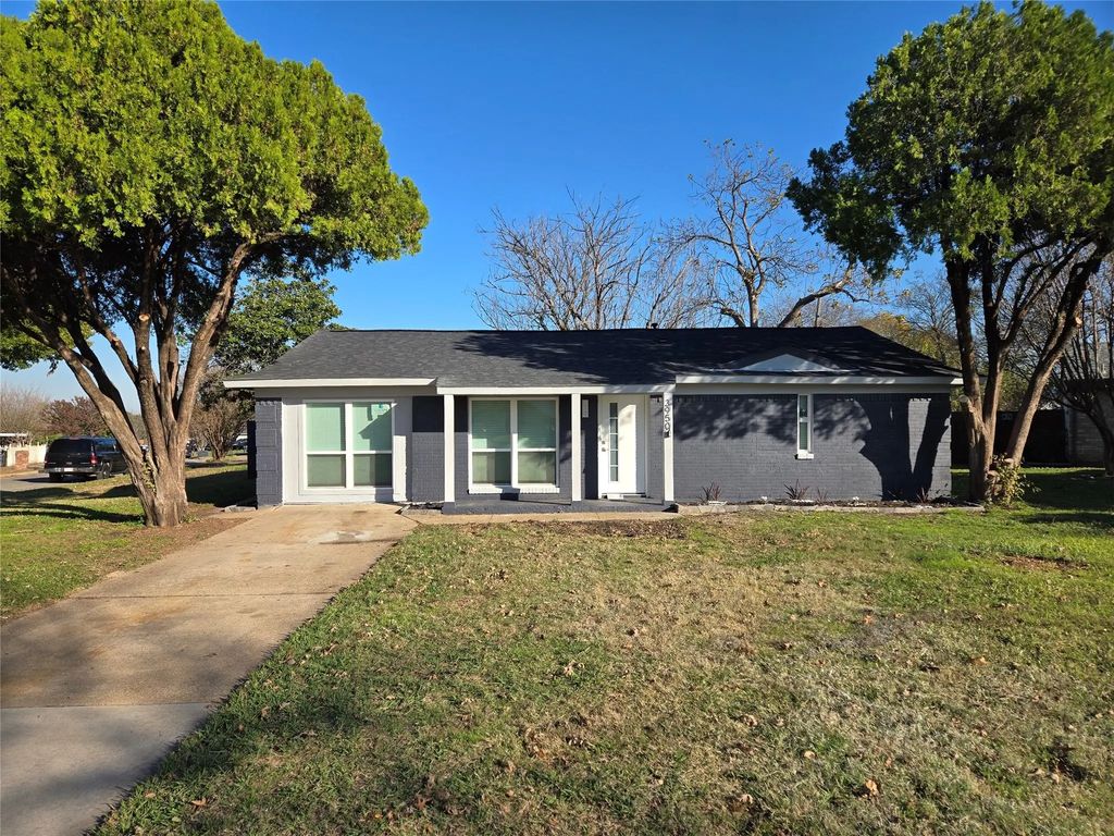 3950 Ambrose Circle, Dallas