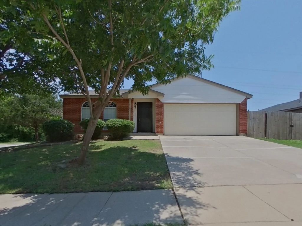 6701 Spur Ridge Court, Arlington