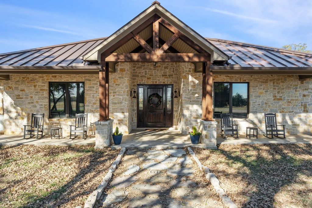 16146 Fm 372, Valley View