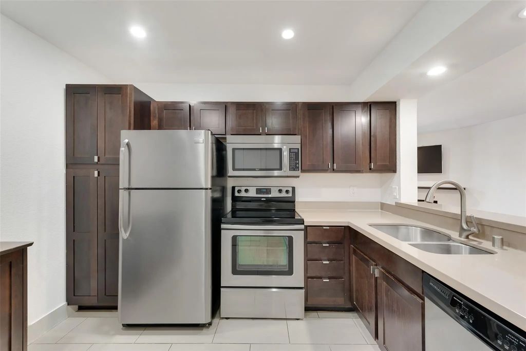 4777 Cedar Springs Road 8g, Dallas