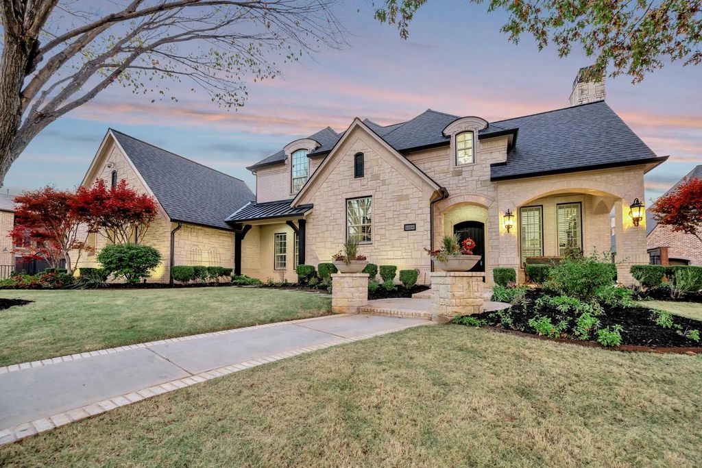 6104 Burnham Circle, Colleyville