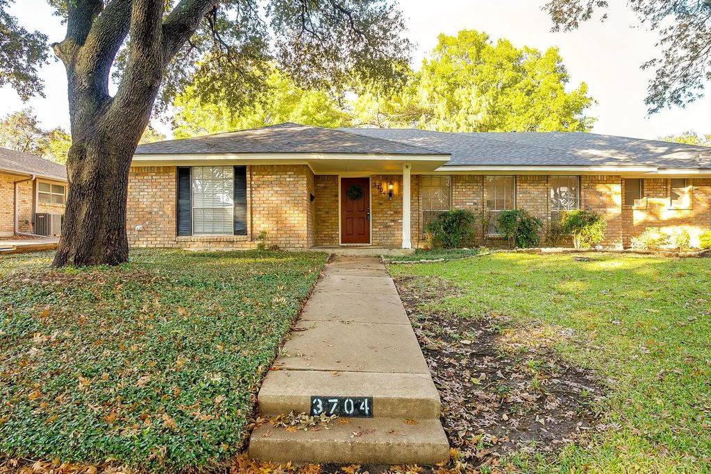 3704 Ashford Avenue, Fort Worth