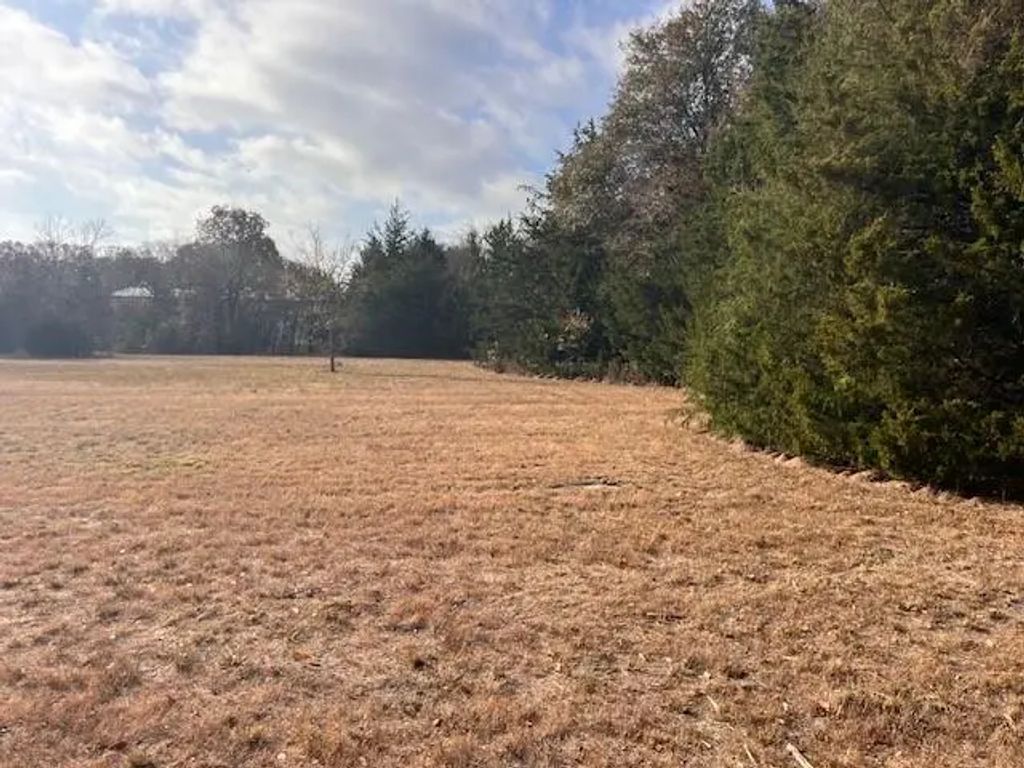 3111 Fm-38, Honey Grove