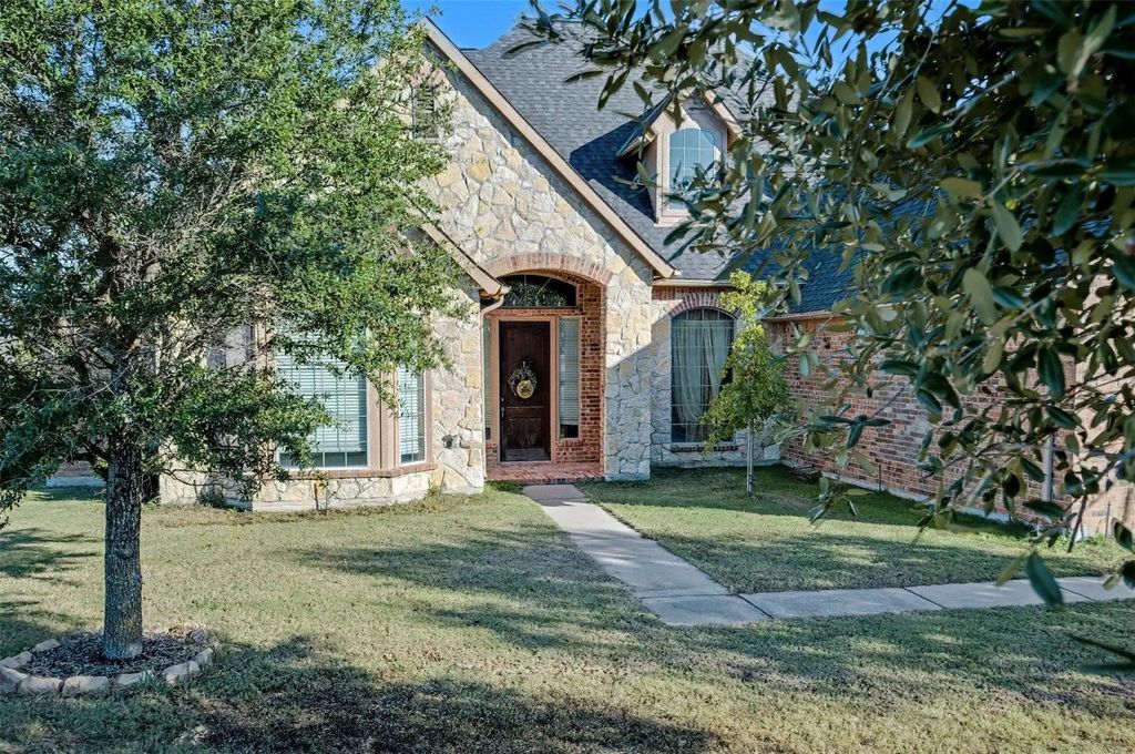 109 Silver Rose Boulevard, Burleson