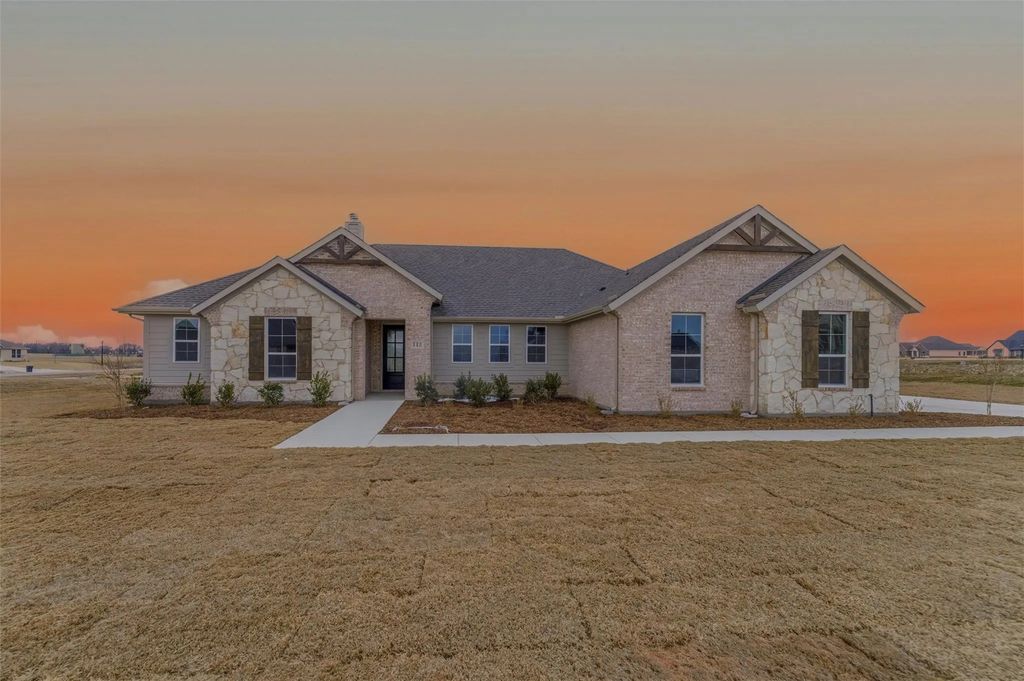 111 Brandywine Trail, New Fairview