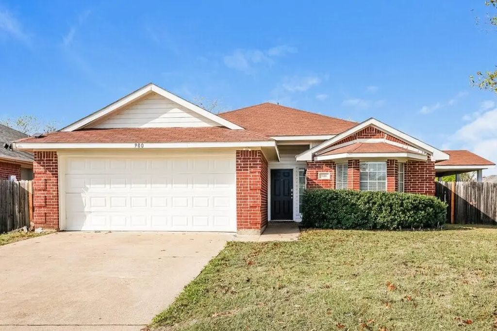 900 Springfield Drive, Cedar Hill