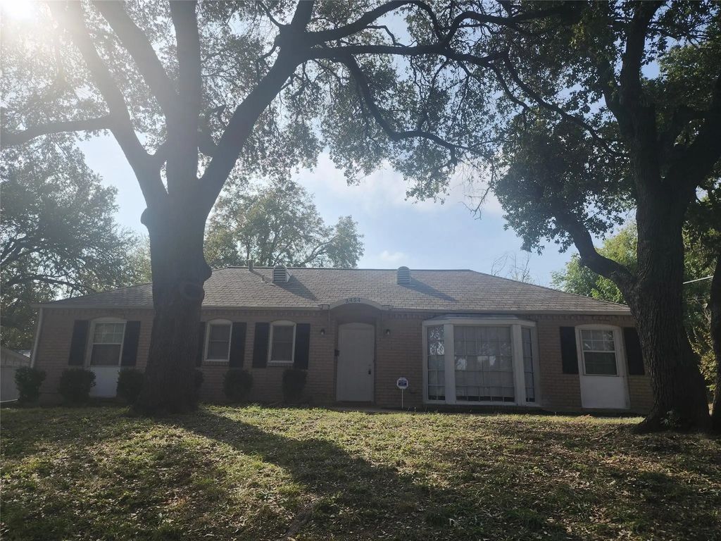 3454 Guadalupe Road, Fort Worth