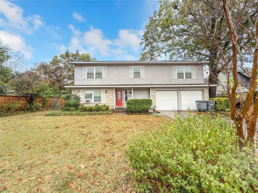 8636 Strathmore Drive, Dallas