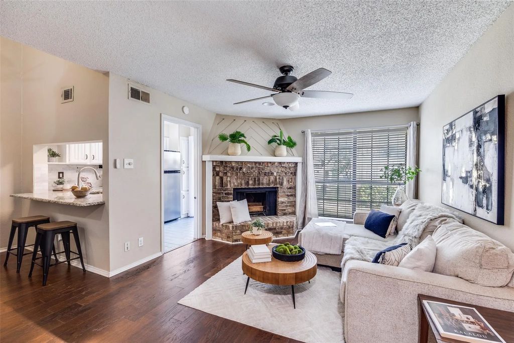5200 Martel Avenue 35c, Dallas