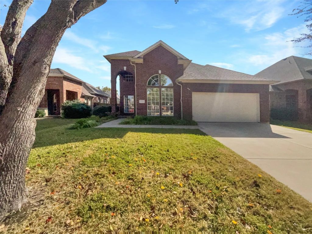 9722 Links Fairway Drive, Rowlett
