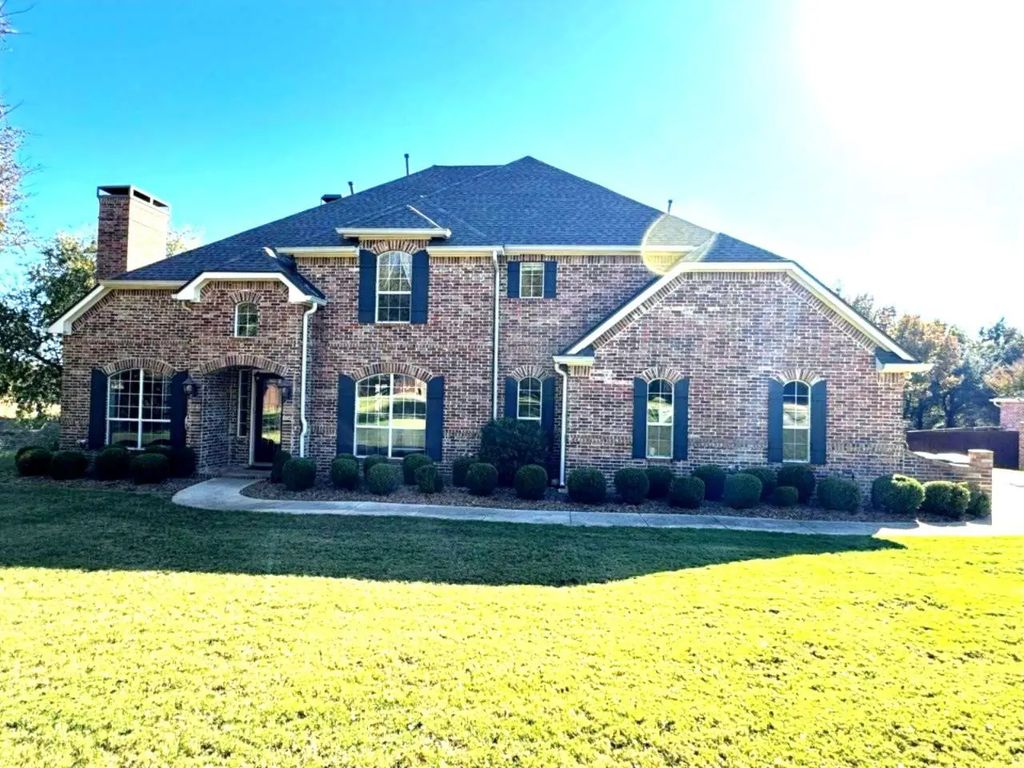 1701 Wickwood Court, Denton