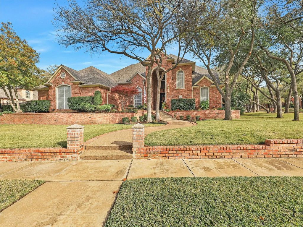 777 Windemere Way, Keller