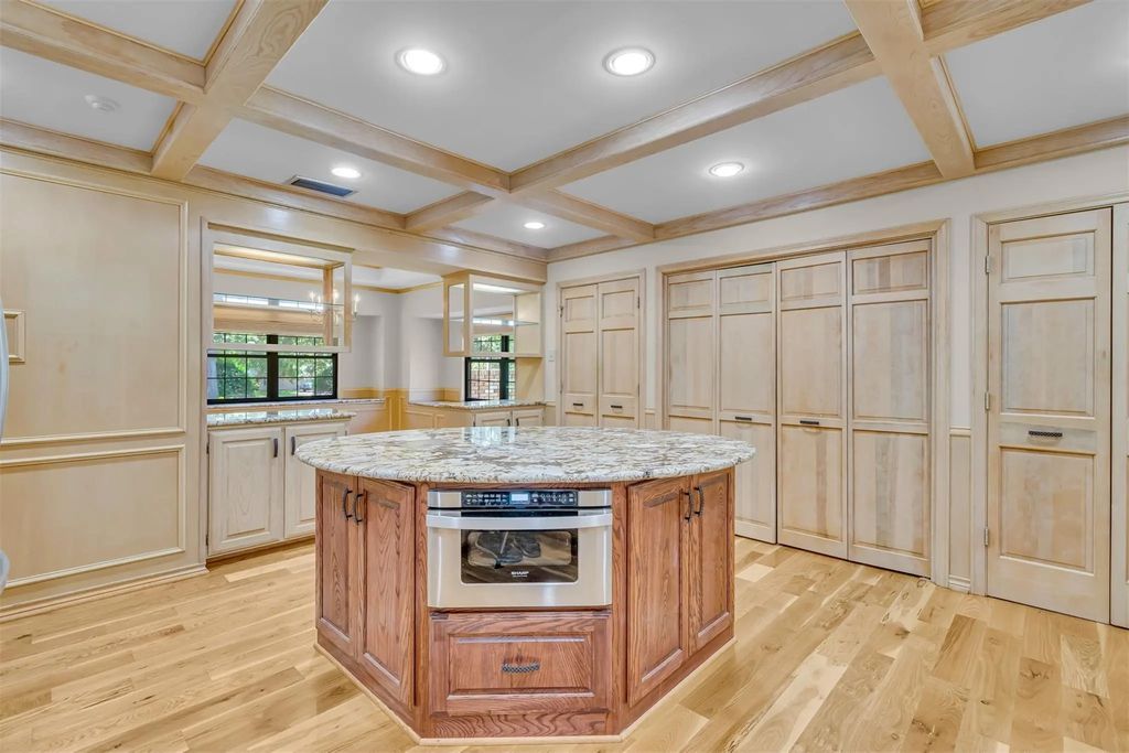 7019 Spring Valley Road, Dallas