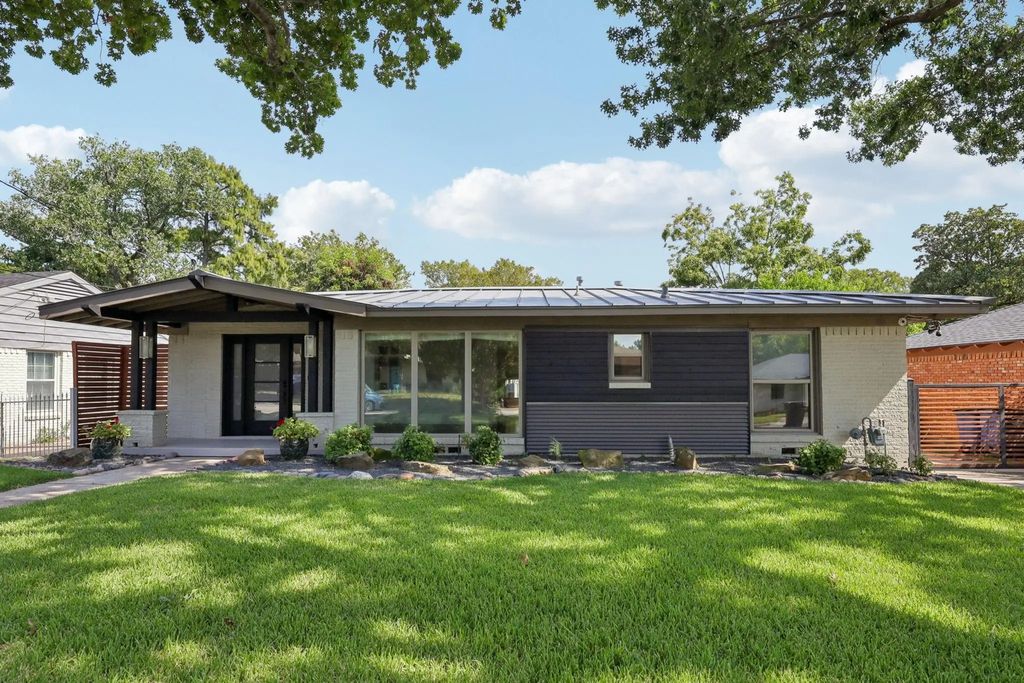 9918 Coldwater Circle, Dallas