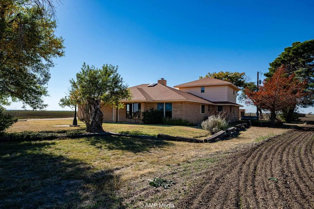 1102 Elmdale Road N, Abilene