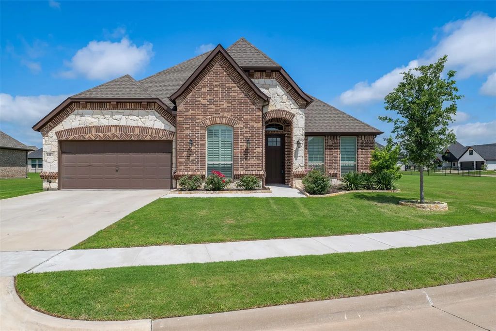 2011 Spieth Street, Granbury