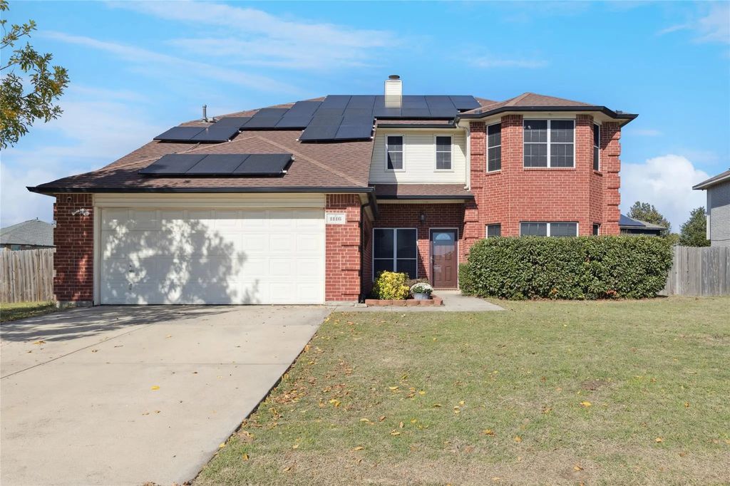 1116 Grand Central Parkway, Saginaw
