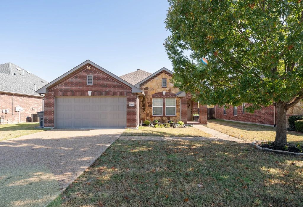 2548 Saddlehorn Drive, Little Elm